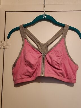 🔥Fruit of the Loom Pink and Gray Front-Zip Sports Bra